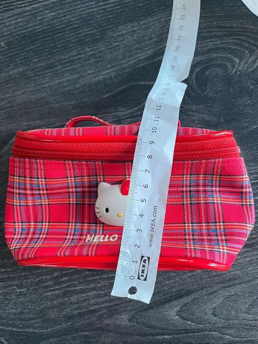 Hello Kitty Sanrio kosmetyczka piórnik