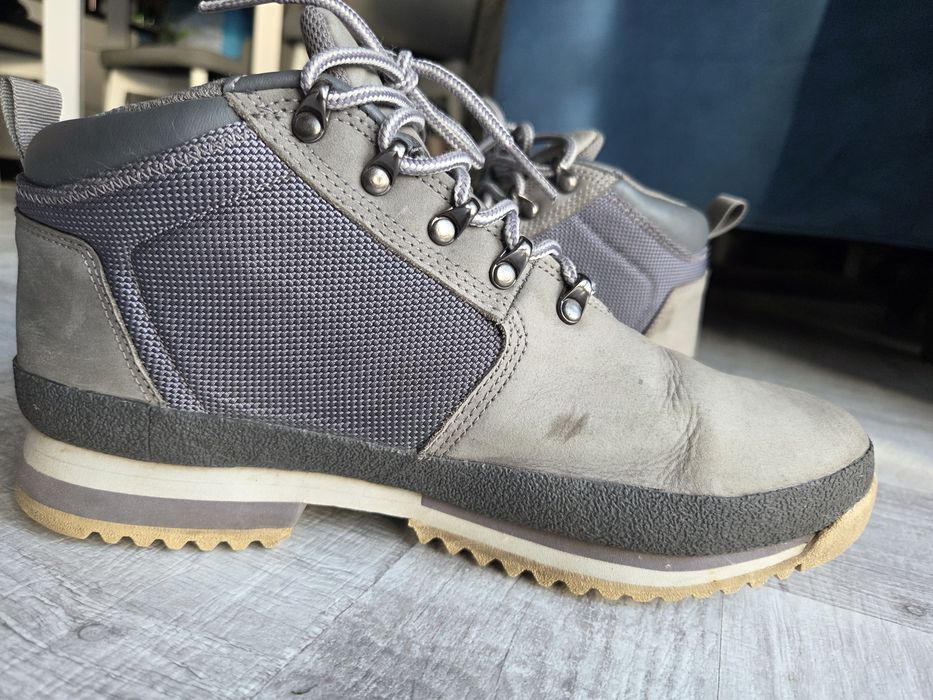 Lacoste Upton Leather Grey