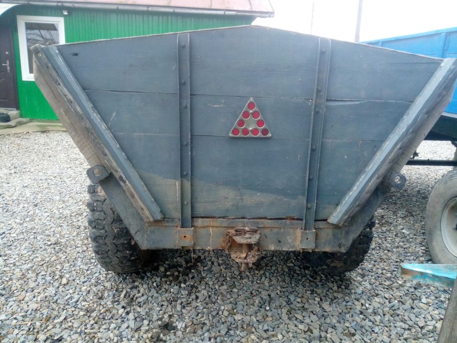 Причіп одноосьний