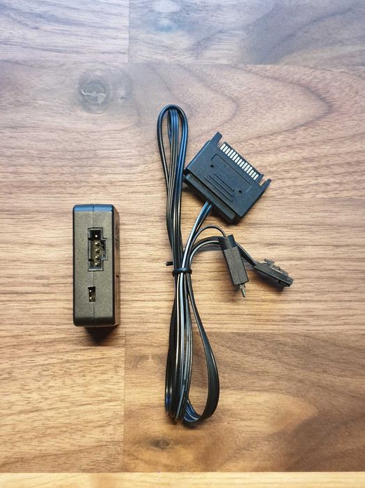 Ventoinha Cooler Master + Controlador ARGB