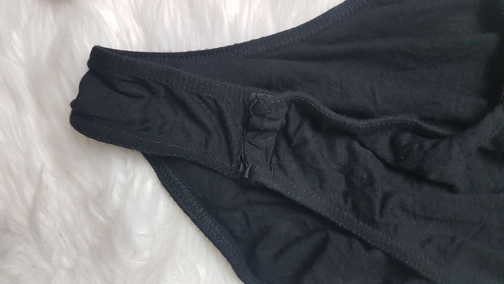 Czarne body PrettylittleThing wiskoza rozmiar M