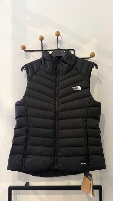 Жилет жіночий пуховий на осінь Оригінал The North Face чорна Ashton Down Vest 600 пух Є інші моделі та розміра найбільший вибір The North Face