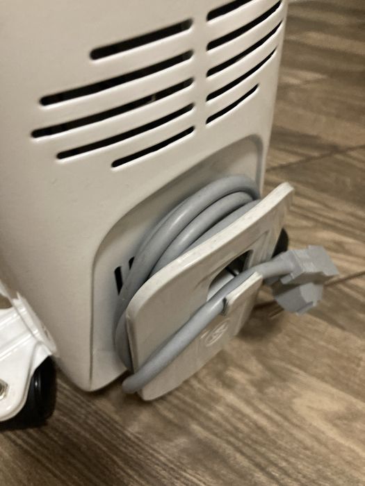 Масляний обігрівач Термія Н0920 | 9 секцій | 2000 Вт | Бездоганий стан