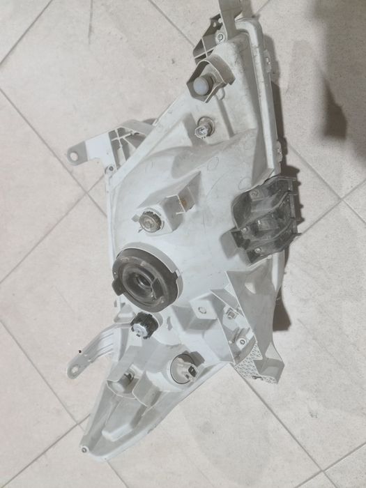 Farol toyota hyllux 2005 a 2011