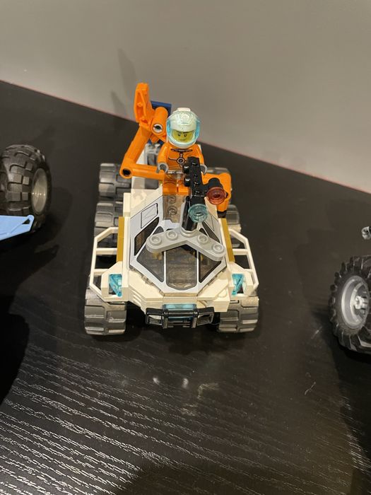 Lego city 60225 uzywany