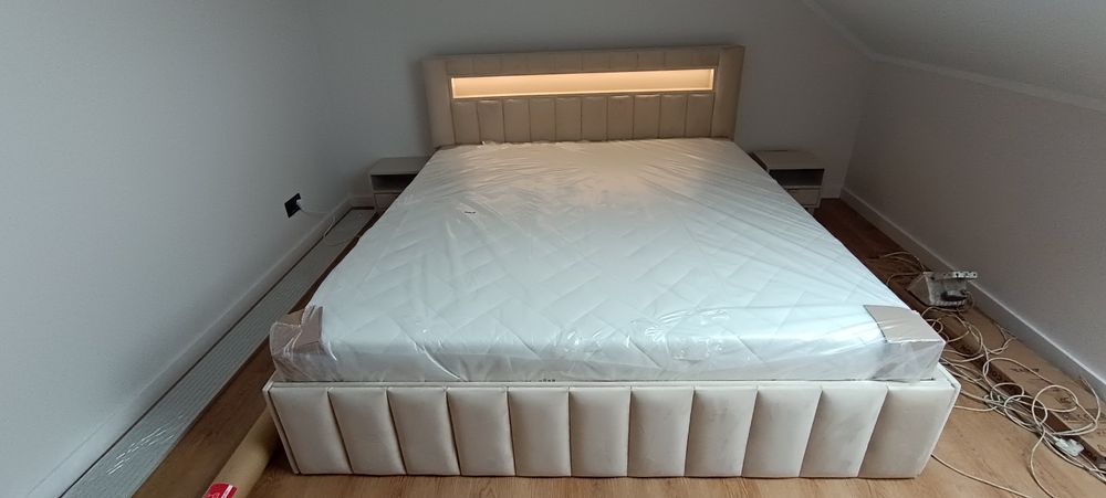 Łóżko tapicerowane na wymiar