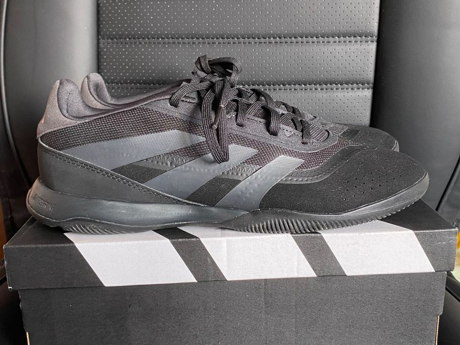 Adidas Predator 41 (25,5cm) buty piłkarskie halowki
