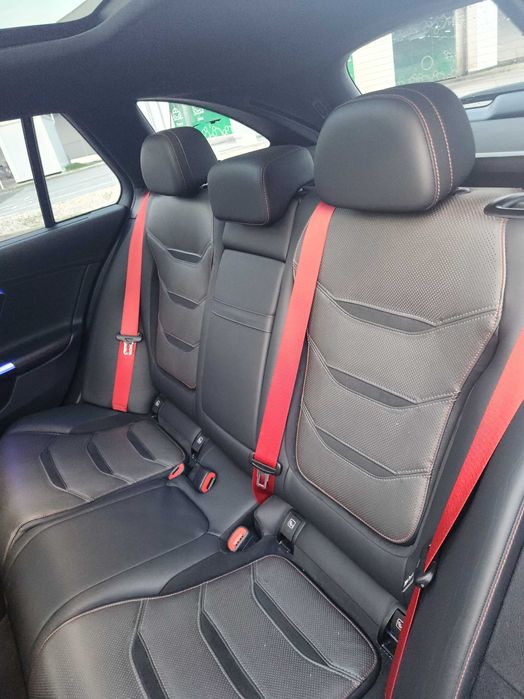 Mercedes- Benz C63 AMG S 680cv