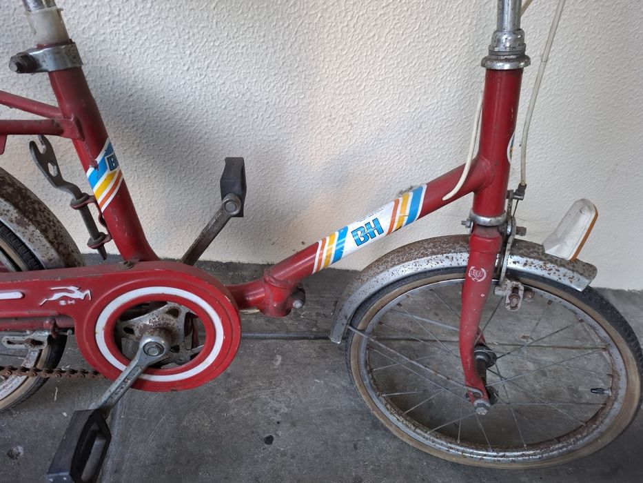 Bicicletas antiga marca BH original.