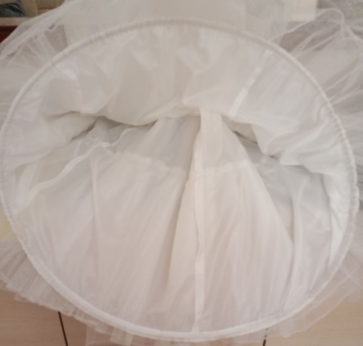 Halka koło do sukni ślubnej