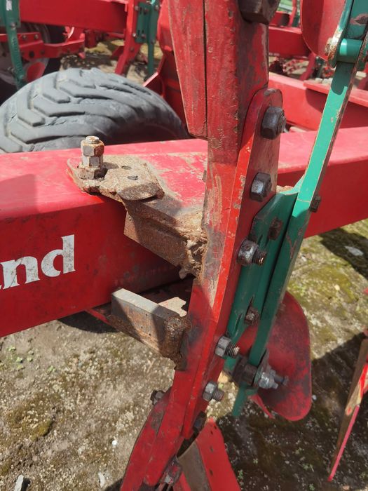 Продаються Плуги KVERNELAND RN 100