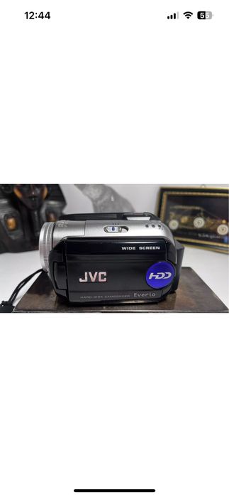 JVC GZ-MG77U Camcorder