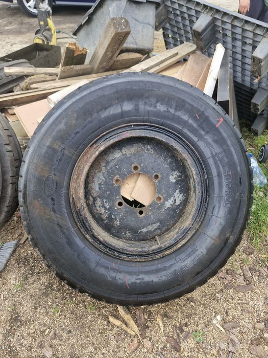 Koła felgi autosan d47 9.00-20 stomil 14PR