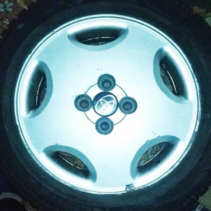 Диски GM с зимней резиной Lassa Iceways 2 (185/60. R15 88T - все б/у).