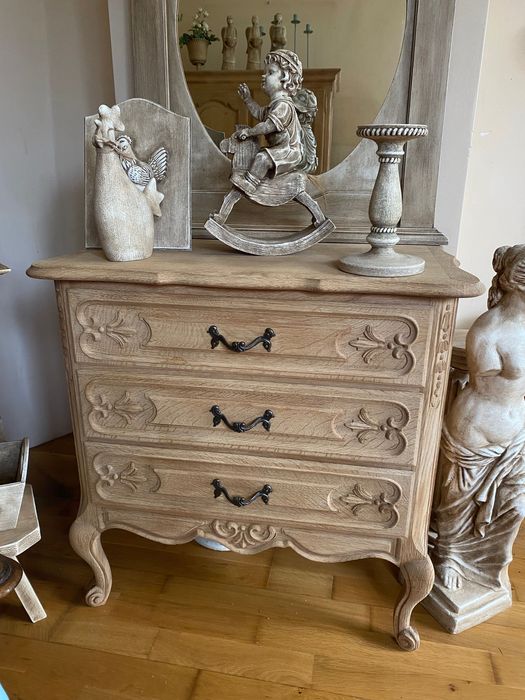 Komoda  z szufladami , drewniana