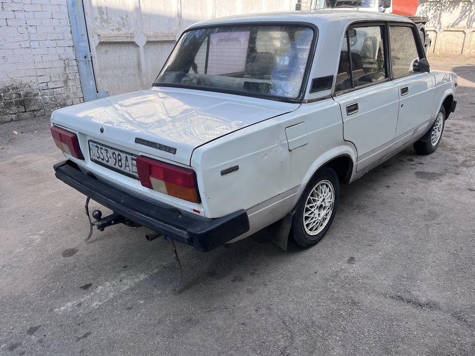 Продам ваз 2105