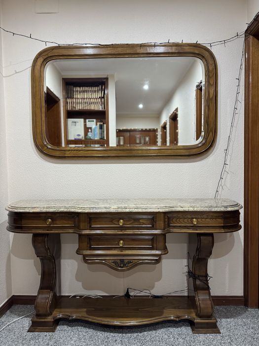 Consola Clássica em Madeira com Espelho e Tampo em Mármore