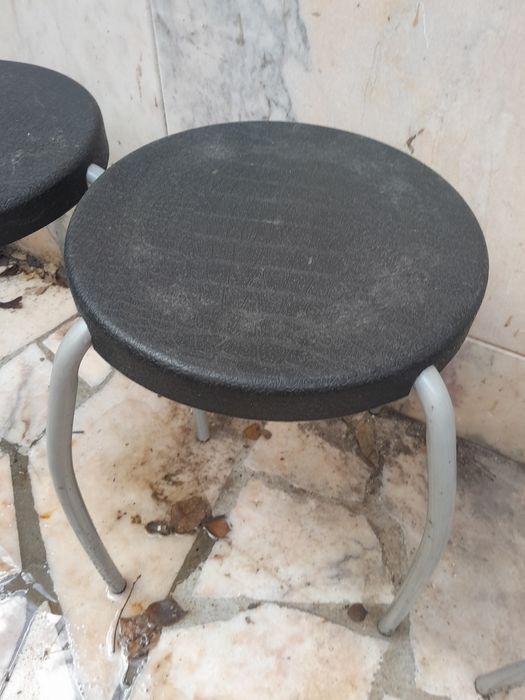 3 bancos em estado novo 15€