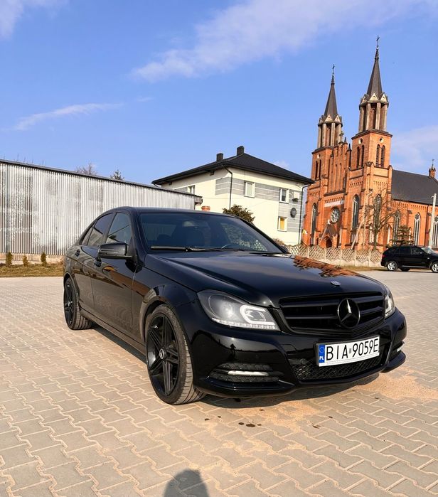 Mercedes-Benz Klasa C Piękny Mercedes w204 klasa C doinwestowany super stan 210koni!!!
