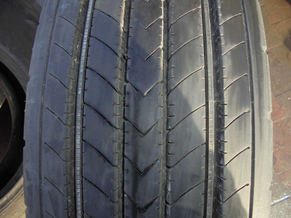 Opona 235/75R17.5 Bridgestone R227 (500 netto)
