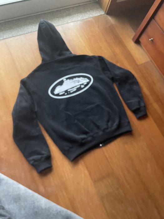 Casaco Corteiz preto logo grande corteiz atras novo