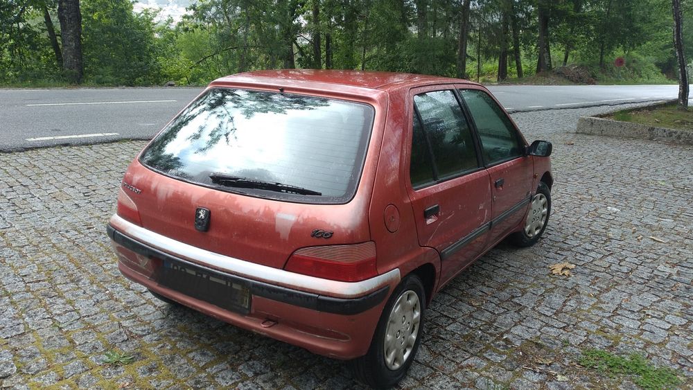 Vendo veículo da marca peugeot 1.1 modelo 106  ano 1998 foto 3
