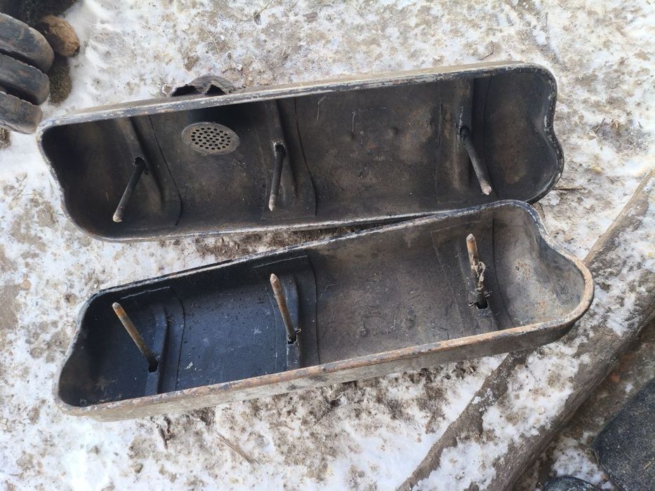 Клапанні кришки на двигун ЯМЗ 236.