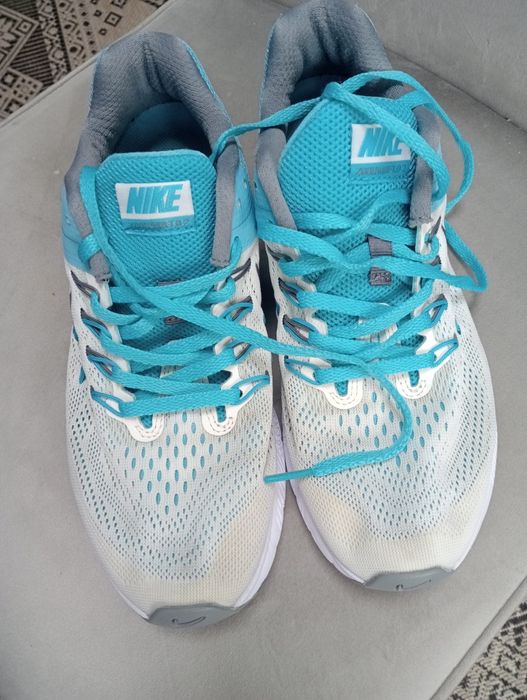Жіночі кросівки Nike zoom