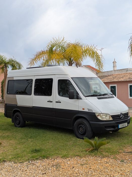 Mercedes Sprinter autocaravana dormitório