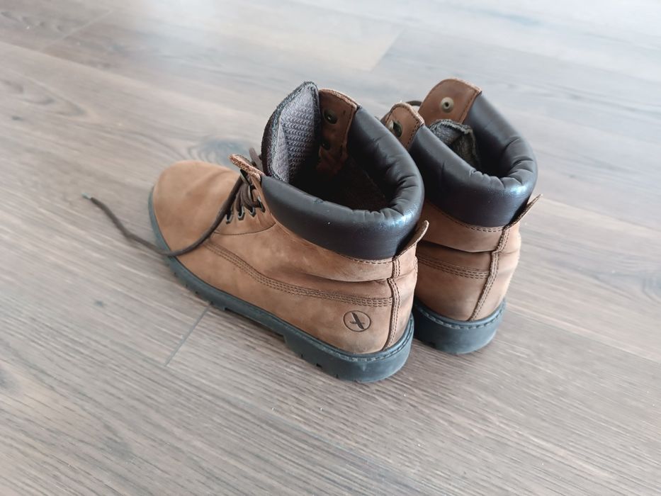 Жіночі боти коричневі