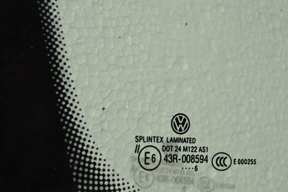 VW Caddy szyba czołowa przednia oryginalna z 2014 oraz 2015