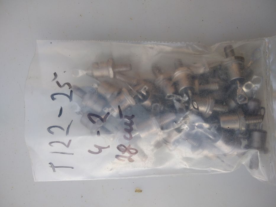 Тиристори ку202н та Т122-25-4, транзистори