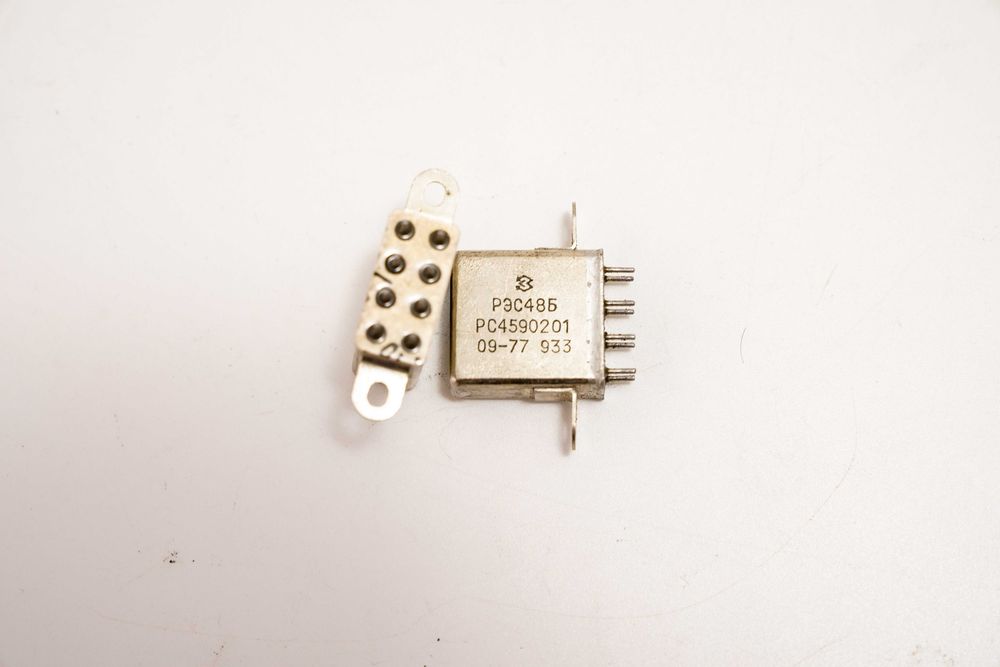 Реле РЭС48 Б (201) - 2шт. СССР 1977г. РС4590201