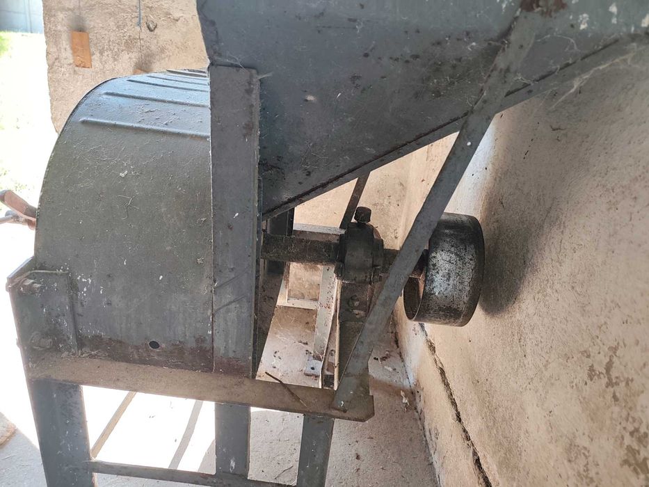 Śrutownik sprzedam.