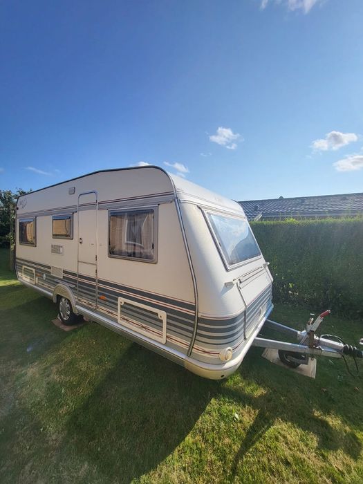 Przyczepa kempingowa LMC Luxus 495
