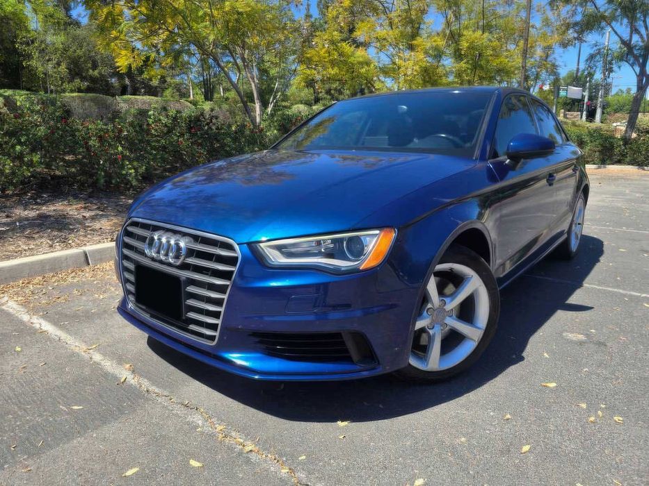 Audi A3      2015