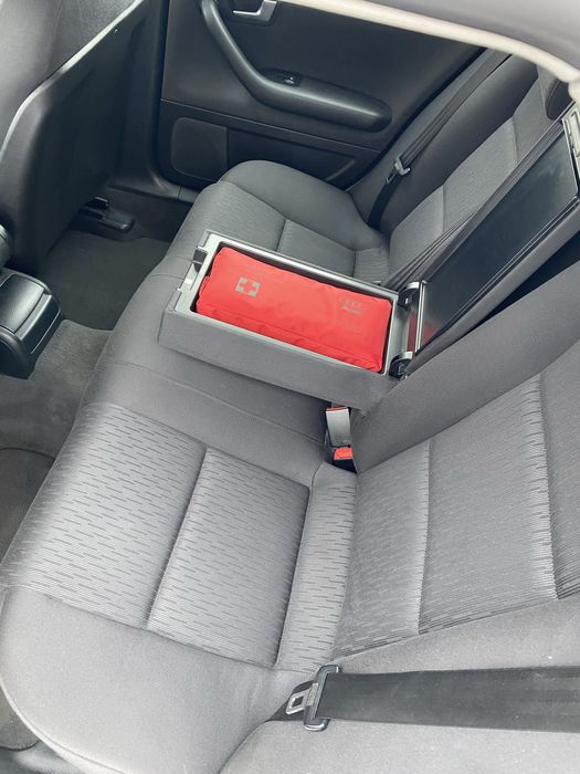 Audi  a4 b7  1.6 mрі бензин 2008р