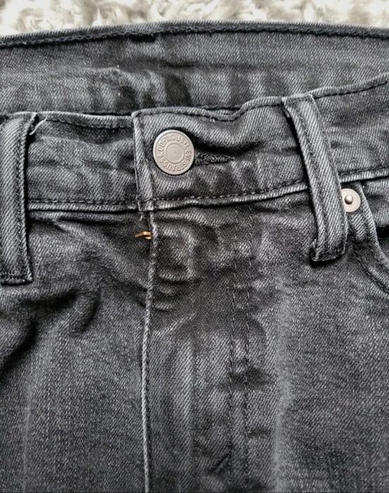 Spodnie damskie jeans skinny Levis W28 L32 stan bardzo dobry
