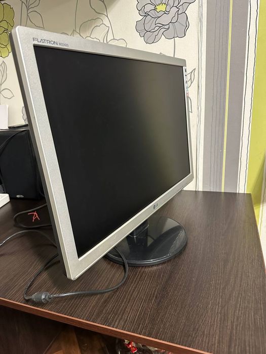 Монітор 22" LG 22 Flatron W2242S