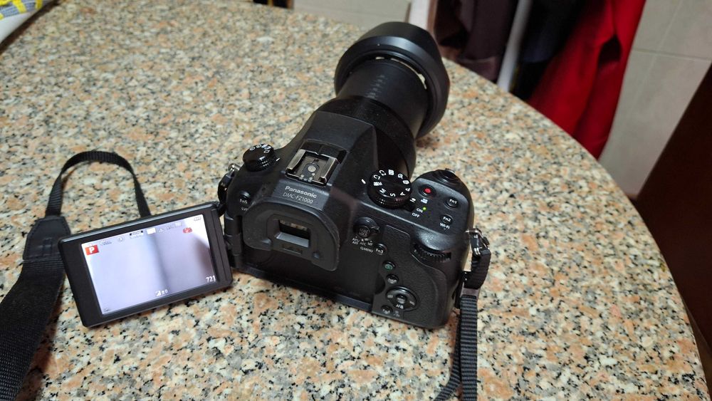 Máquina fotográfica Panasonic. COMO NOVA!