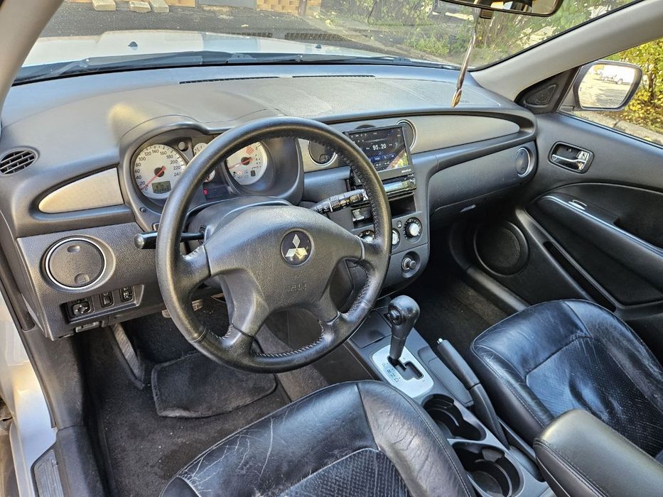 Продам мітсубісі аутлендер