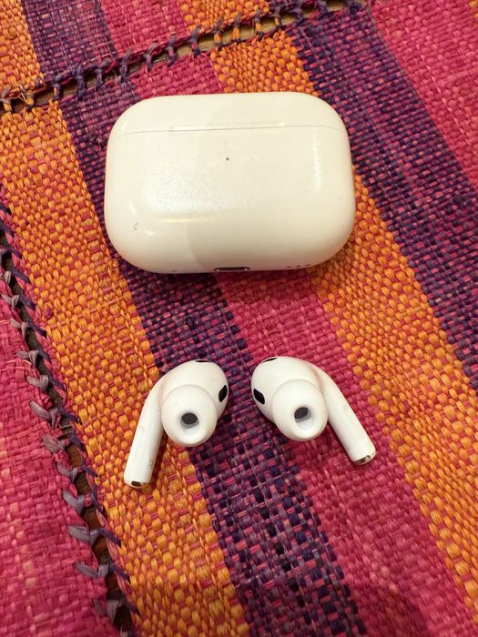 AirPods Pro 2ª Geração – Como Novos