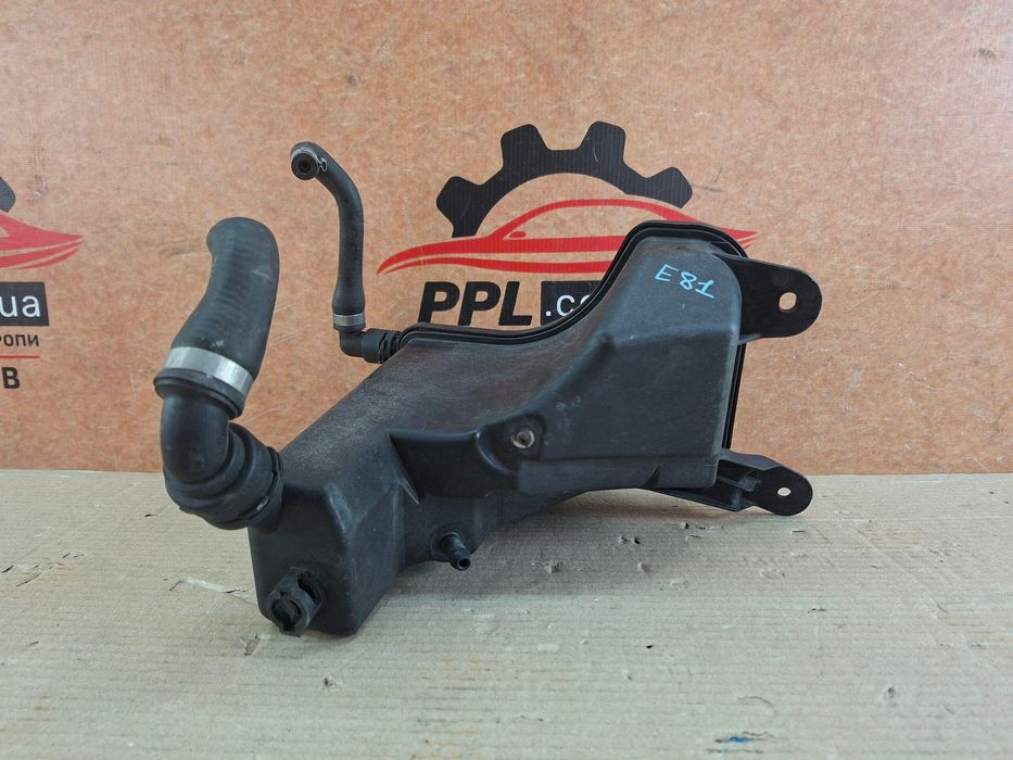 BMW 3 E90 E91 04-11 бачок расширительный 17137810592 / 7810592