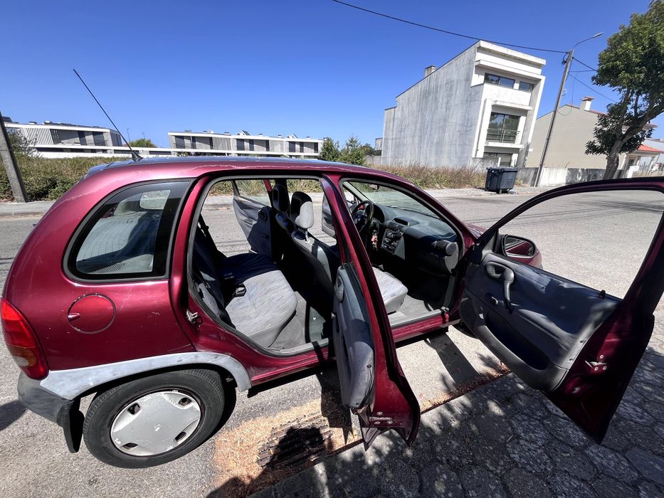 Opel Corsa B 1993 - 600€