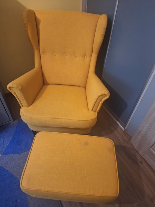 Fotel i podnóżek „Uszak” IKEA