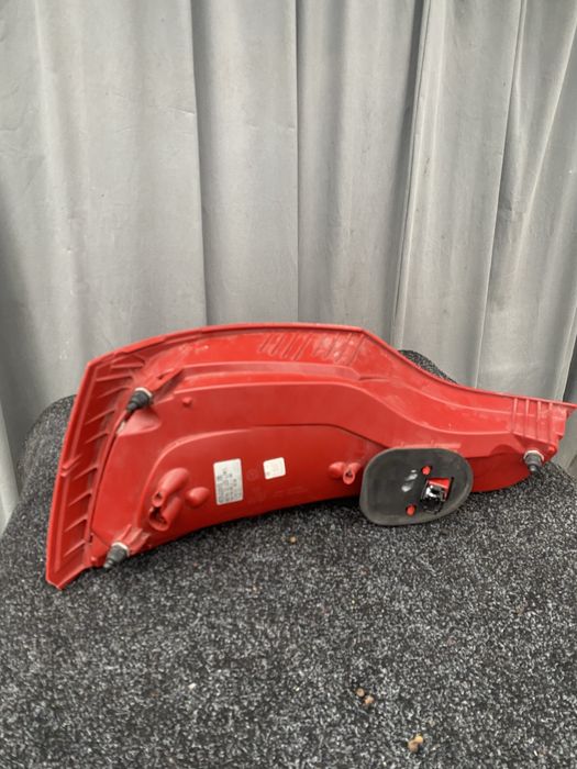 Задній стоп Audi Q7 4L 2012р європа