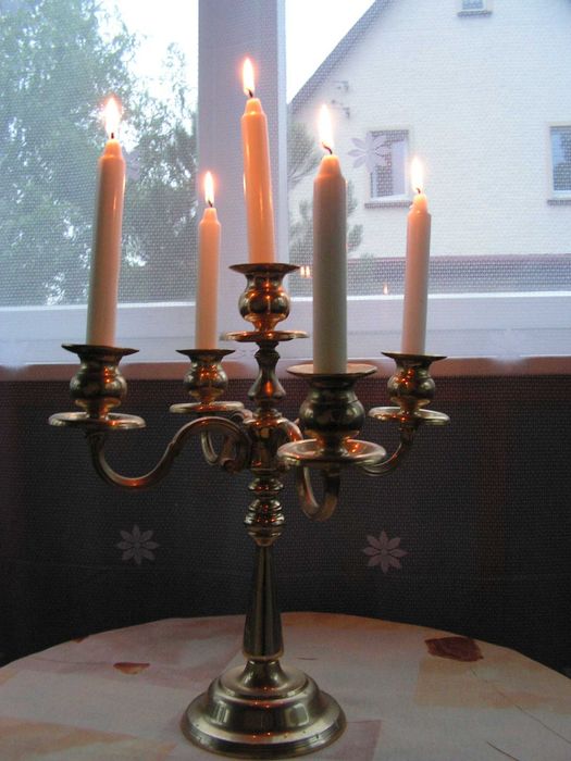 Świecznik metalowy pięcio ramienny
