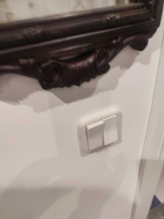 Espelho decorativo envelhecido moldura castanha