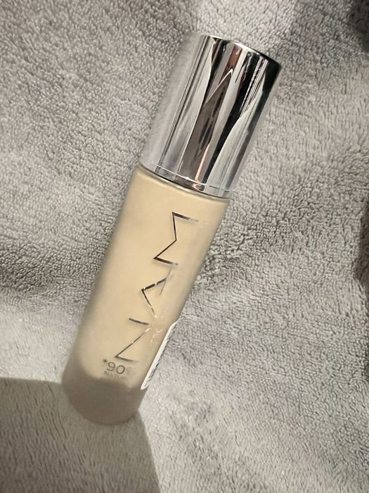 Podkład do twarzy NAM Perfect Lift Foundation w odcieniu 01C Swan