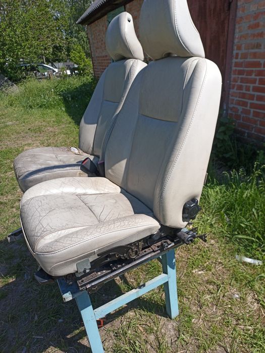 Сидіння Вольво хс90